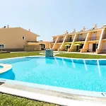 Filipa Iii - Beachfront With Jacuzzi Villa *
