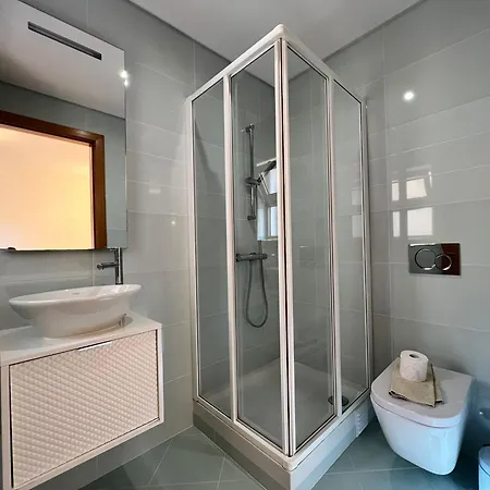 빌라 Filipa Iii - Beachfront With Jacuzzi