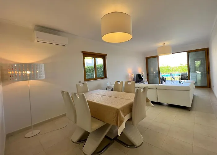 Filipa Iii - Beachfront With Jacuzzi Villa *