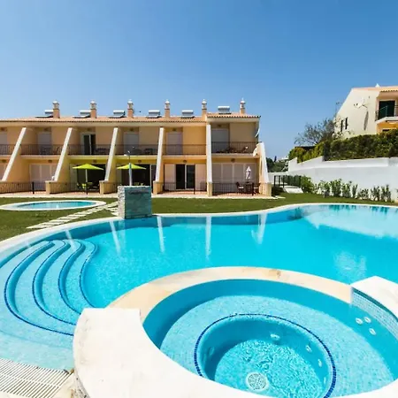 Filipa Iii - Beachfront With Jacuzzi Villa Albufeira