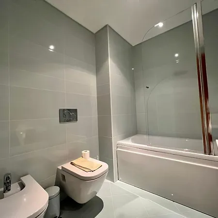 Filipa Iii - Beachfront With Jacuzzi *